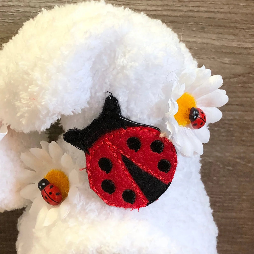 Ladybugs Daisy Holiday Ornament Doll Decorations Y523