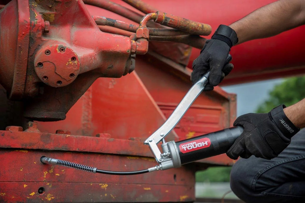 Black Heavy Duty 15 Lever Grease Gun J74802