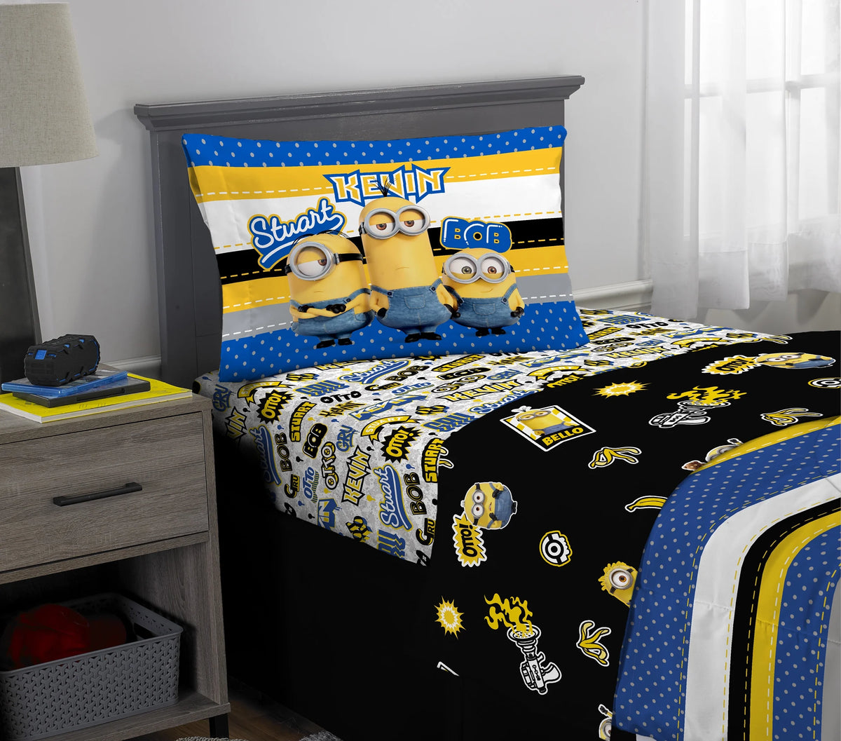 Reversible Blue and Yellow Kids Comforter and Sham Set I7513