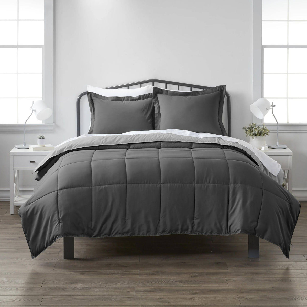 Reversible Down Alternative Comforter King Cal King Q24049