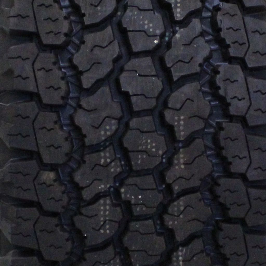 All Terrain 255/70R18 113T Light Truck Tire X62519