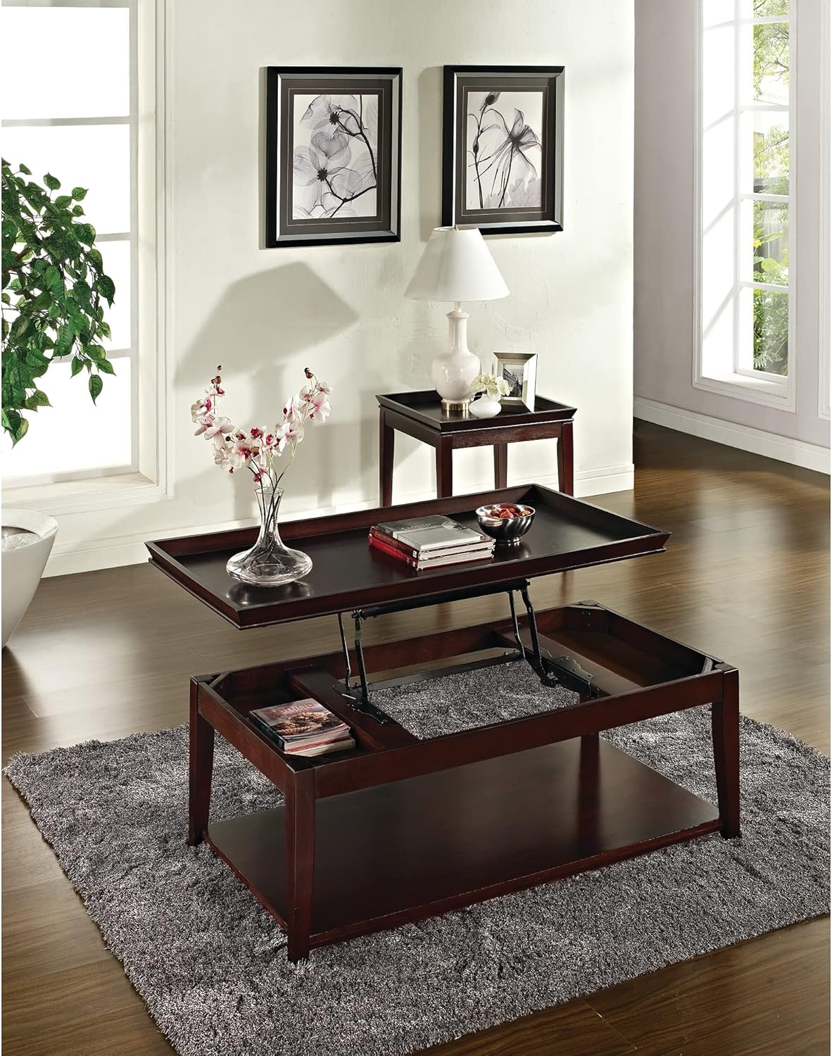 Lift-Top Cocktail Table with Casters O8384