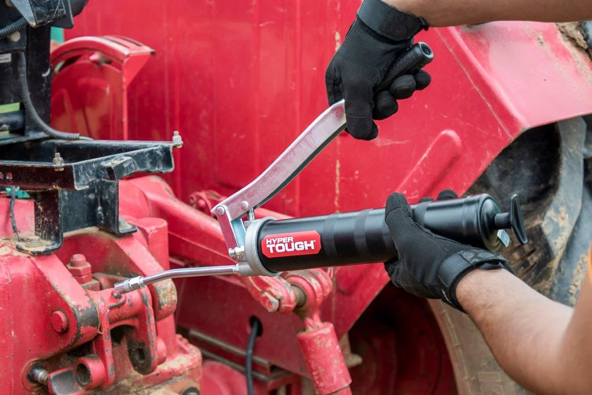 Black Heavy Duty 15 Lever Grease Gun J74802