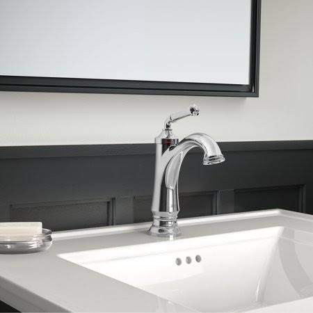 Chrome Bathroom Faucet D8120