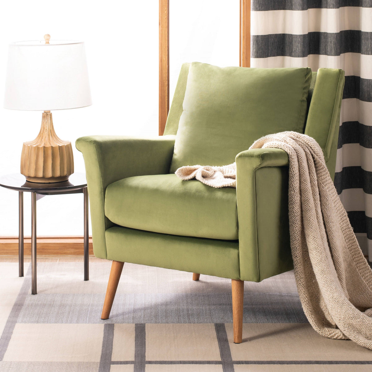 Olive Velvet Arm Chair U3539