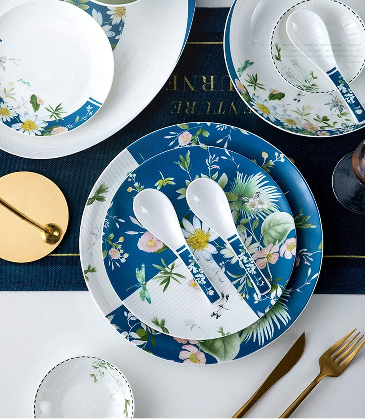 56-Piece Ceramic Bone China Dinnerware Set E403865