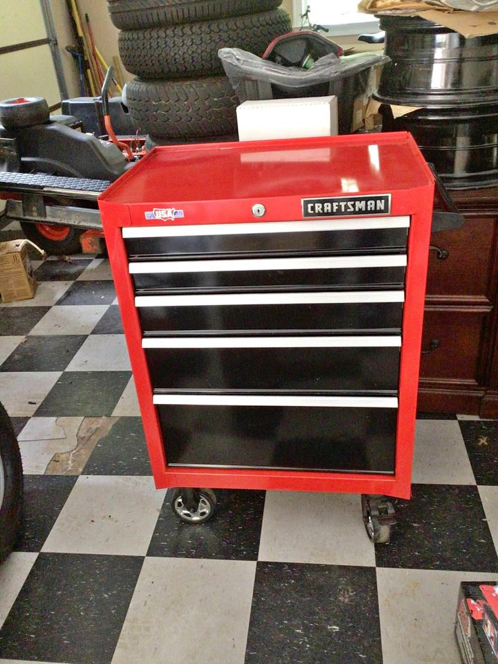 26.5-in W x 34-in H 5-Drawer Steel Rolling Tool Cabinet P68188