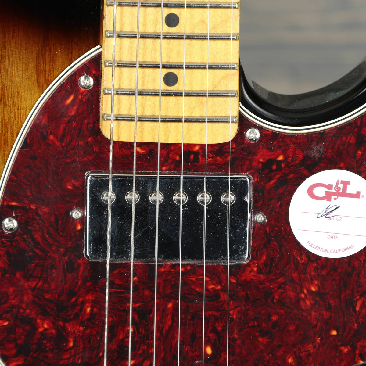 3-Tone Sunburst Semi-Hollow Electric Guitar Q80393
