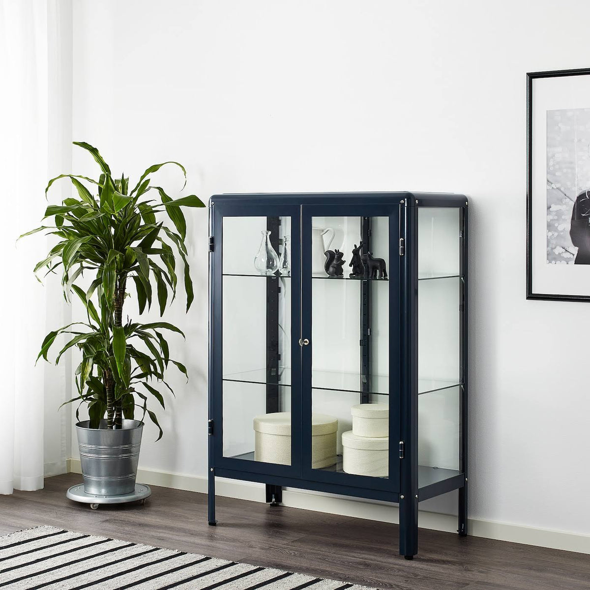Glass-Door Cabinet T1365