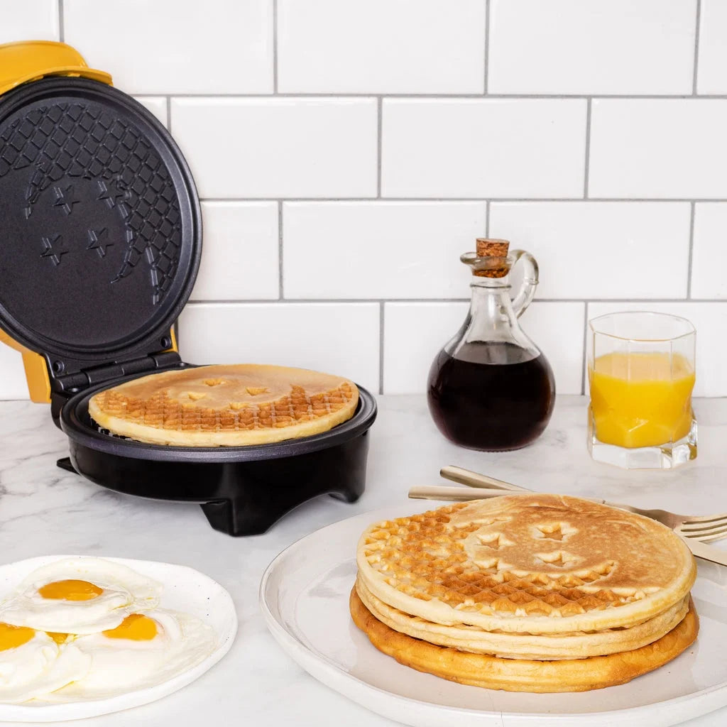 Dragon Ball Z Waffle Maker G48059