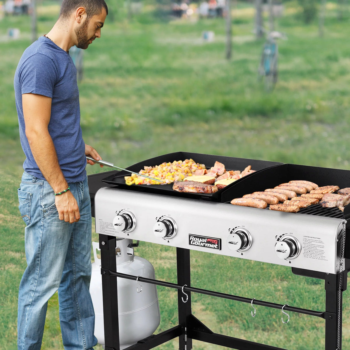 4-Burner Gas Grill and Griddle with Cover Z7203