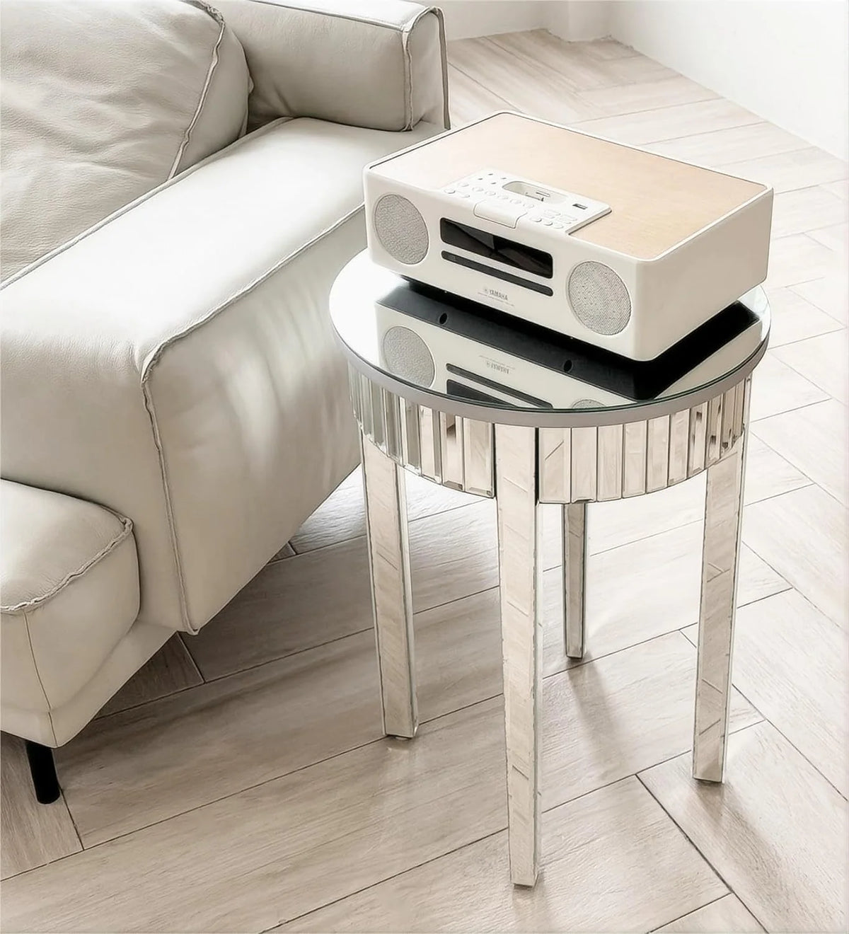 Round Mirrored End Table 17.7 inches Beveled Glass A7337
