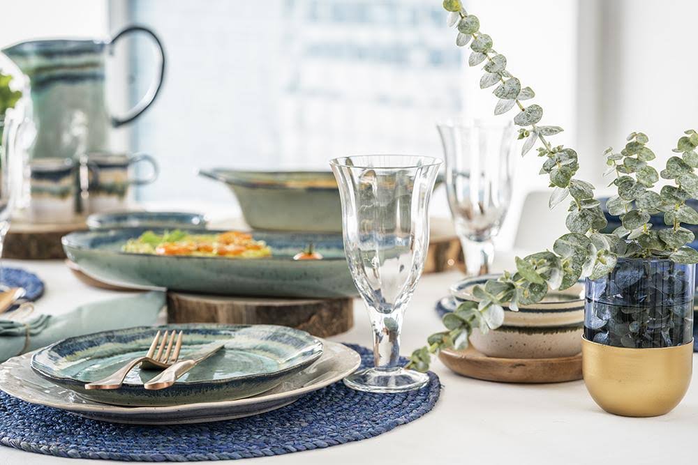White Round Serving Platter V62857