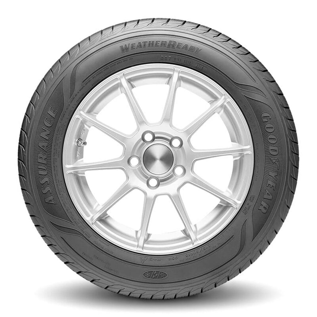 235/65R18 106H All-Season Tire Q722